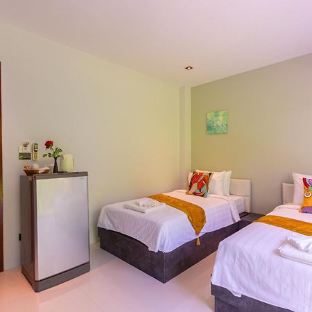Rossarin Sea View Patong Hotel Bagian luar foto