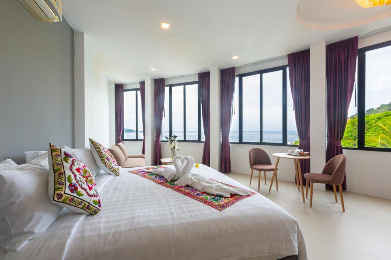 Rossarin Sea View Patong Hotel Bagian luar foto