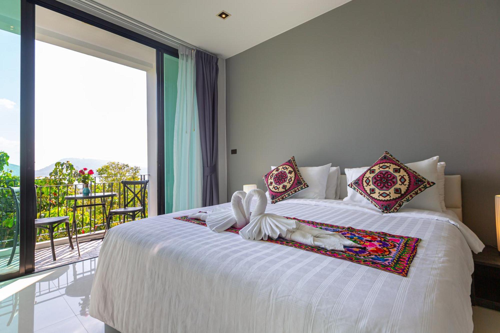 Rossarin Sea View Patong Hotel Bagian luar foto