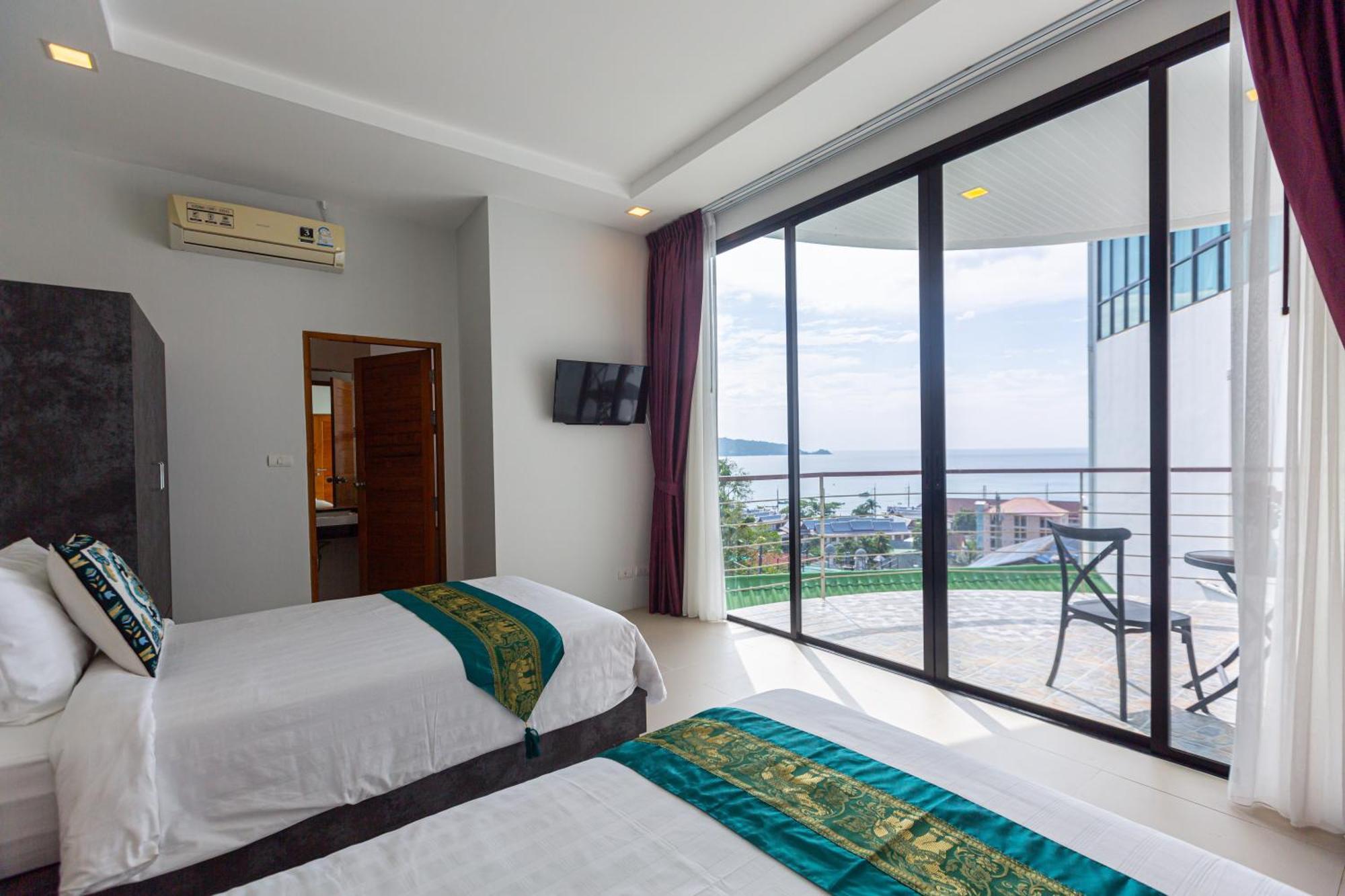 Rossarin Sea View Patong Hotel Bagian luar foto