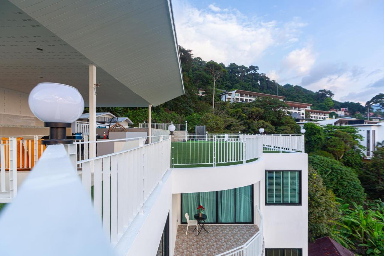 Rossarin Sea View Patong Hotel Bagian luar foto